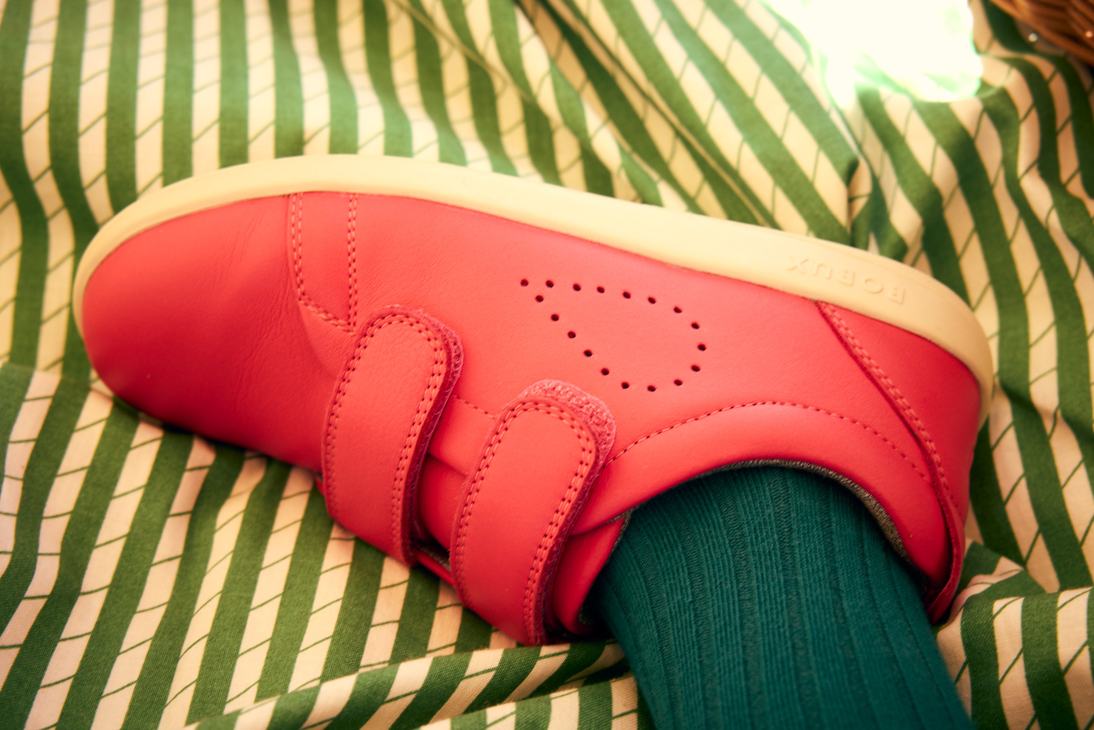 I-Walk Grass Court (Radiant Raspberry)