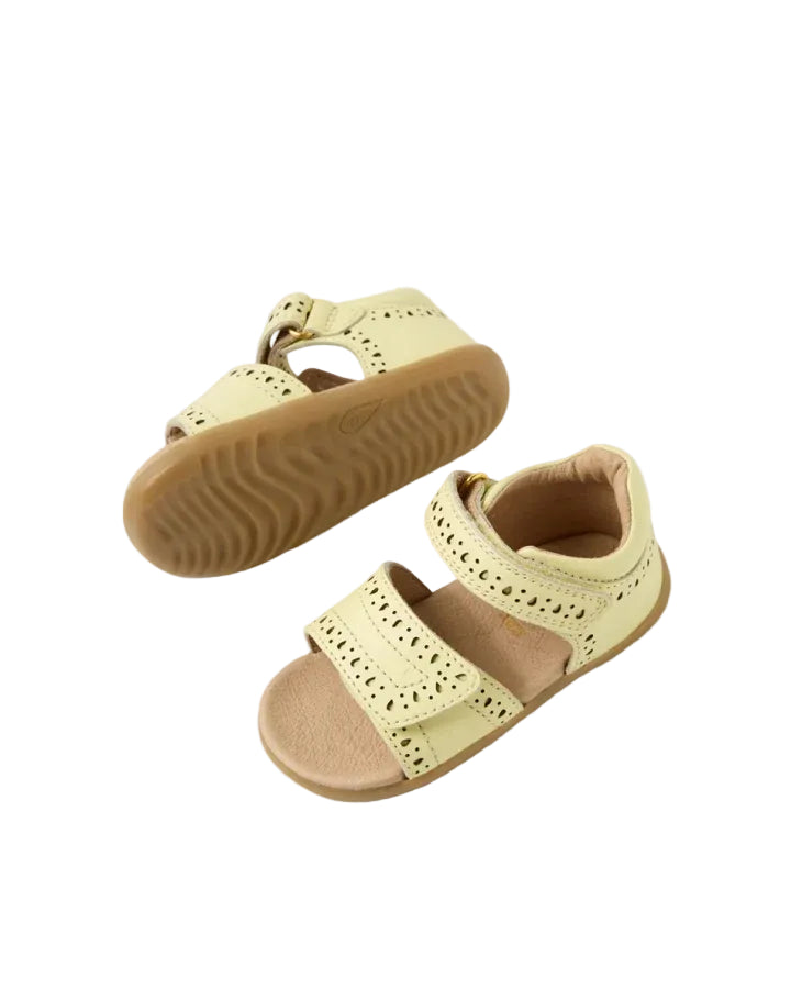 Step Up Logan (Wax Yellow)