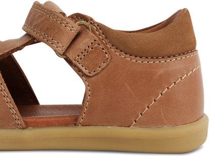 I-Walk Roam Closed Sandal (Caramel)